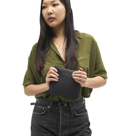 CTOT28-BLK-01_NavigatorCollapsibleTote28L_BLACK_NOMATIC_OM_06 Nomatic tote bag 28L