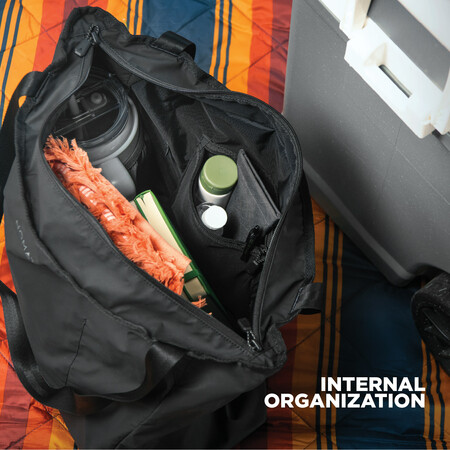CTOT28-BLK-01_Nomatic_NavCollTote28L_01 Sugerencia de uso Nomatic tote bag 28L
