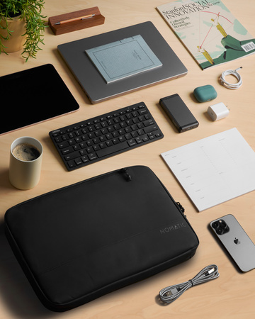 TechCase_Hero_Flat1 Tech Case Nomatic con accesorios