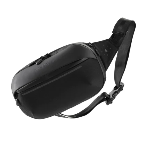 NVSL01 BLK 01 NavigatorSling1L NOMATIC ECOMM Black Angle medium